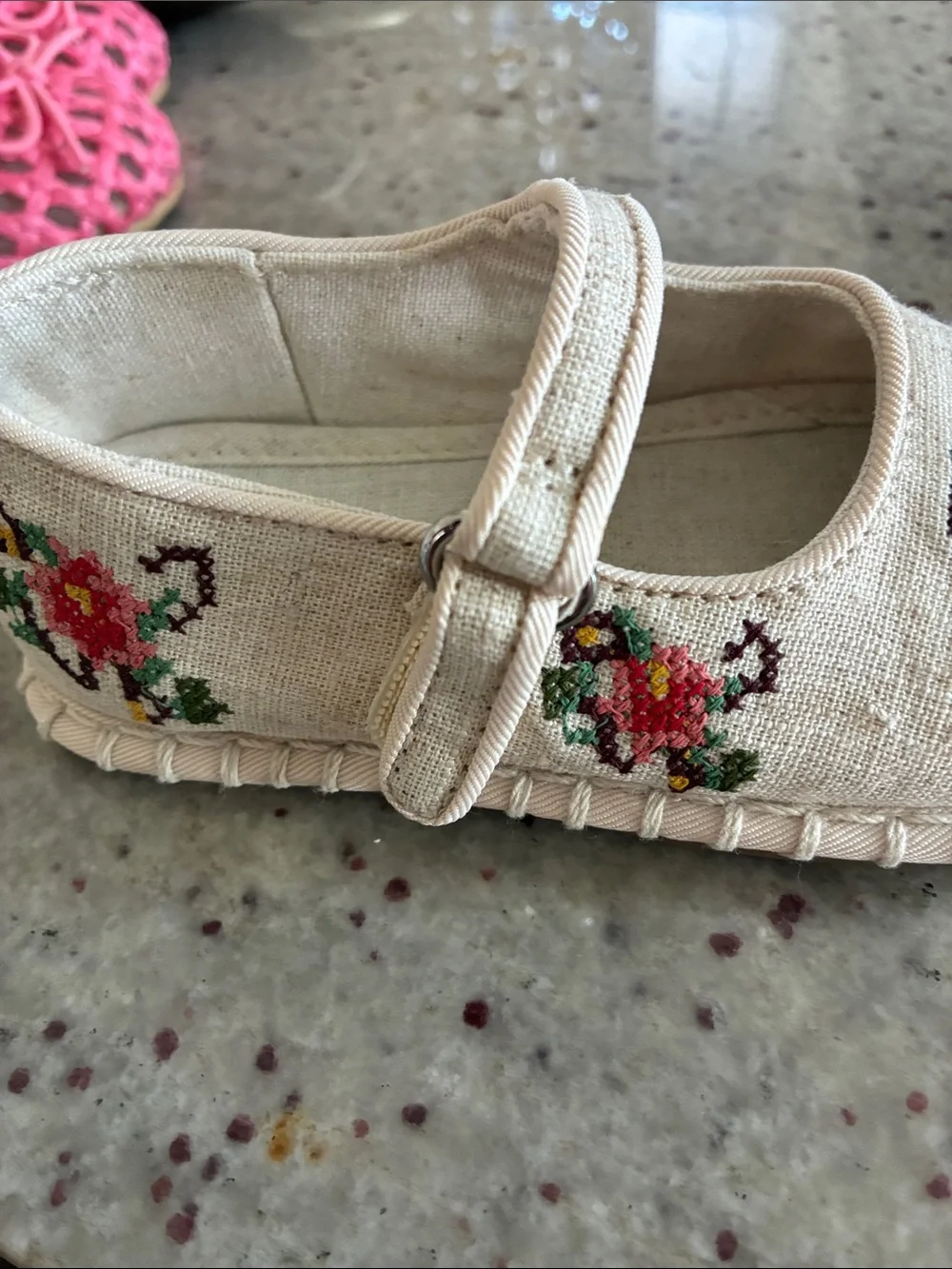 ZARA Cream Floral Embroidered Mary Jane Shoes
